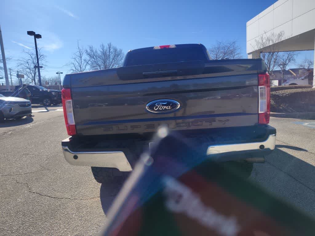 Thumbnail: 2018 Ford F-250 - 9