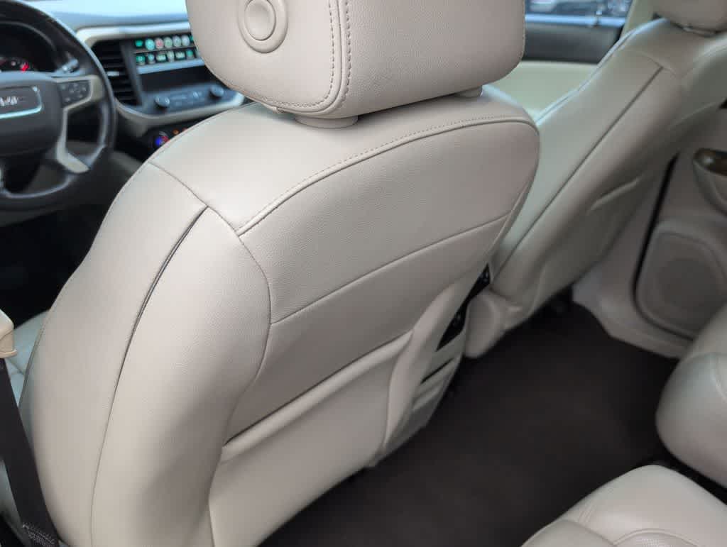 Thumbnail: 2017 GMC Acadia - 19