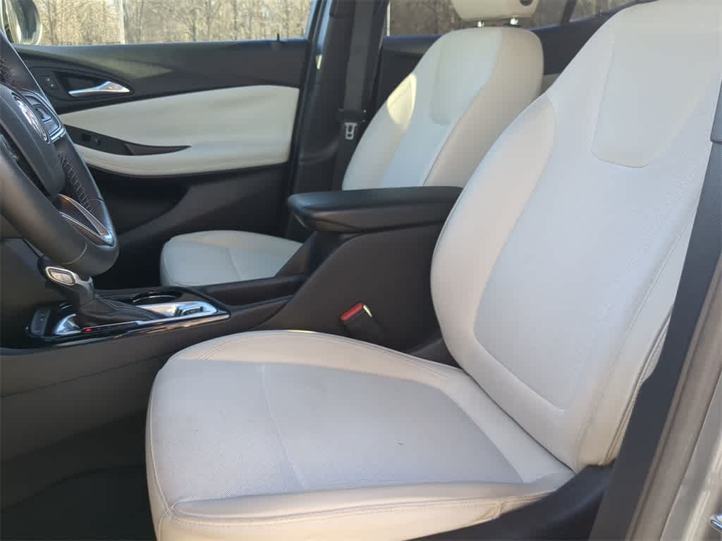 Thumbnail: 2022 Buick Encore GX - 17