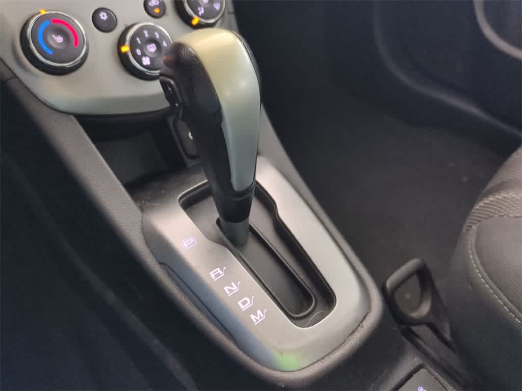 Thumbnail: 2017 Chevrolet Sonic - 30