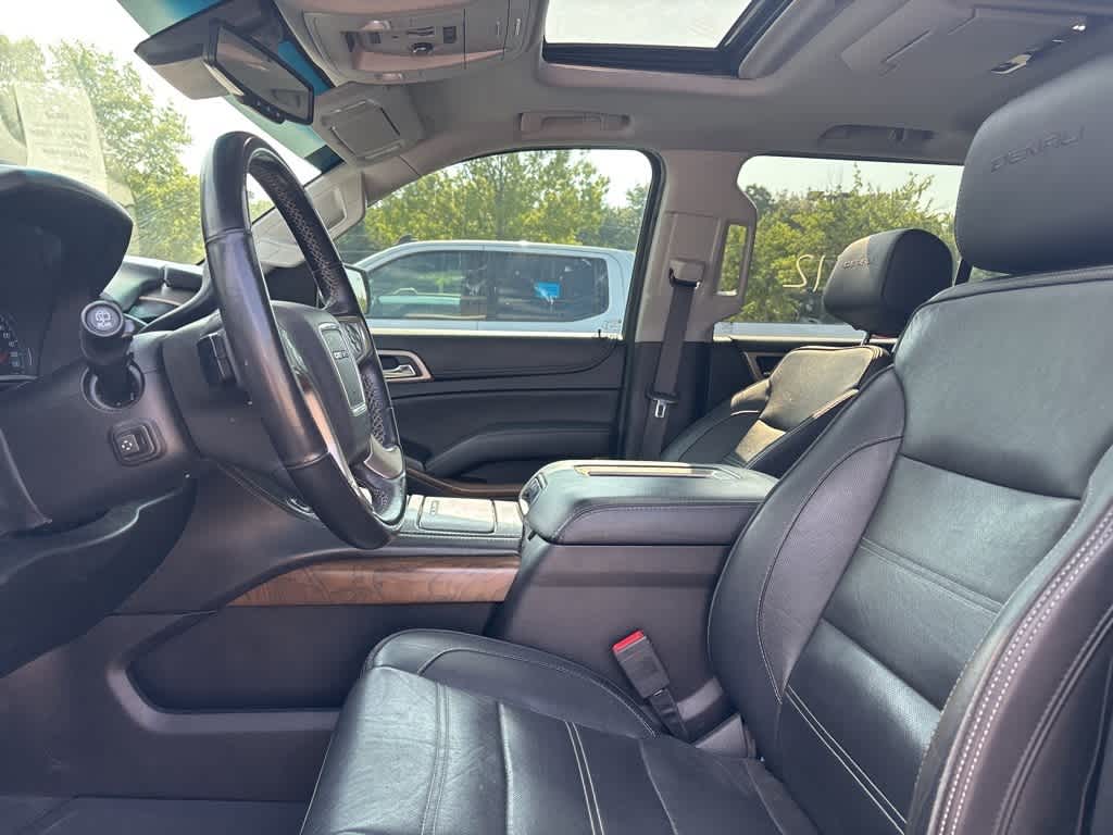 Thumbnail: 2019 GMC Yukon XL - 15