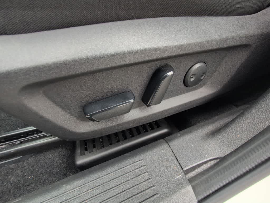 Thumbnail: 2023 Nissan Rogue - 17