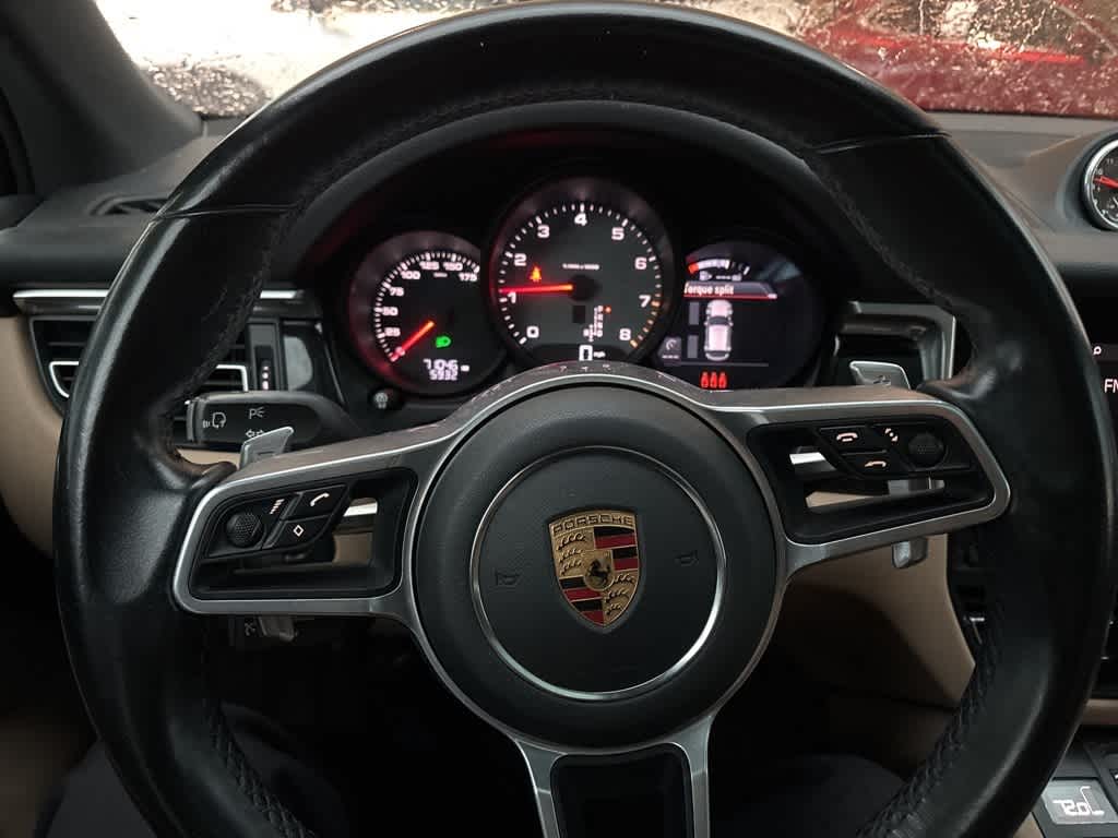 2021 Porsche Macan S 10