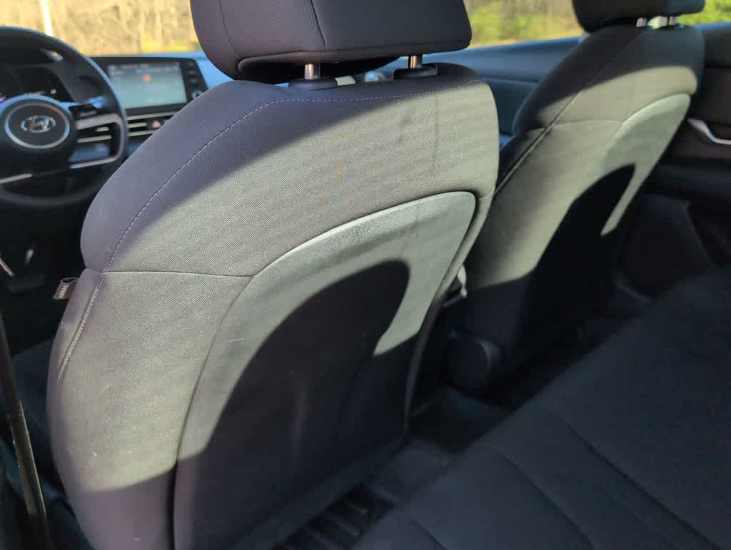 Thumbnail: 2022 Hyundai Elantra - 18