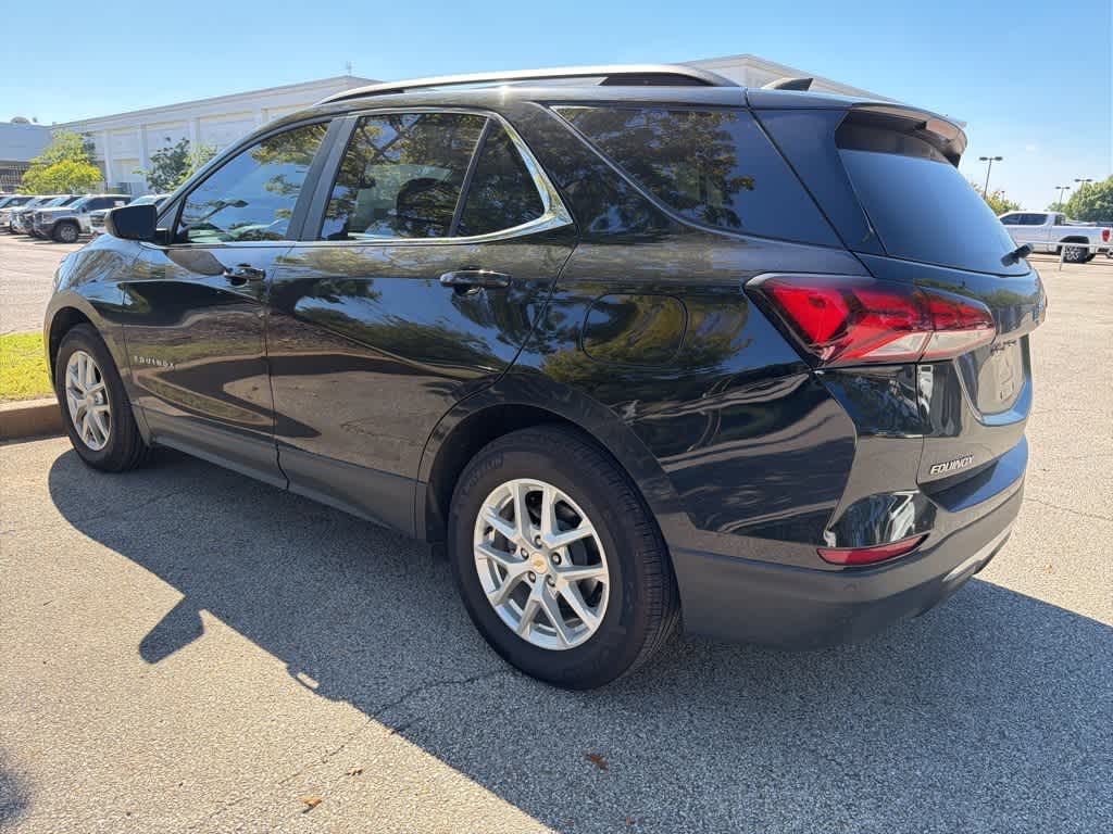 Thumbnail: 2022 Chevrolet Equinox - 12