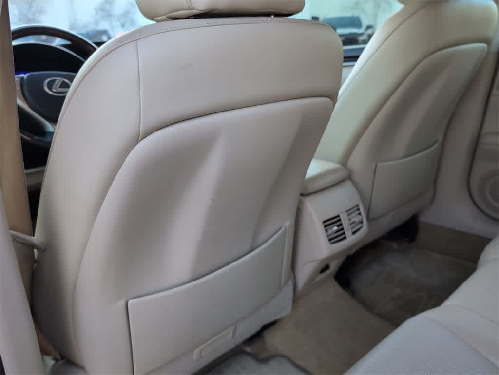 Thumbnail: 2013 Lexus ES - 19