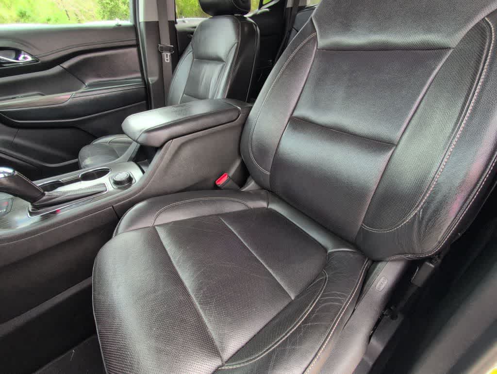 Thumbnail: 2019 GMC Acadia - 17