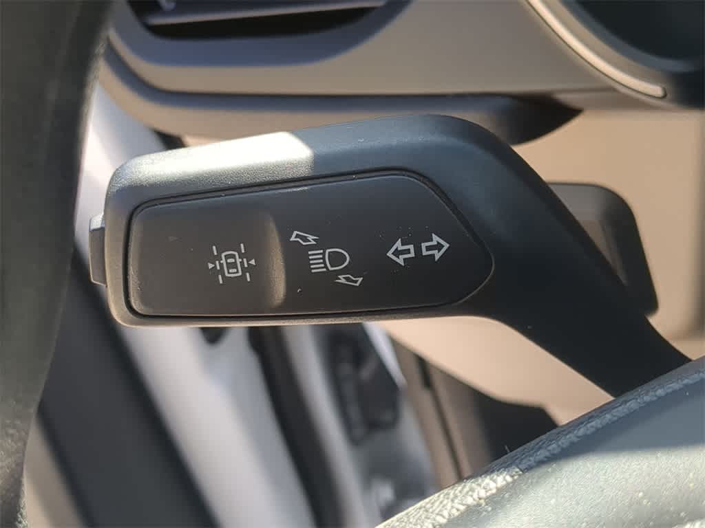 Thumbnail: 2022 Ford Escape - 25