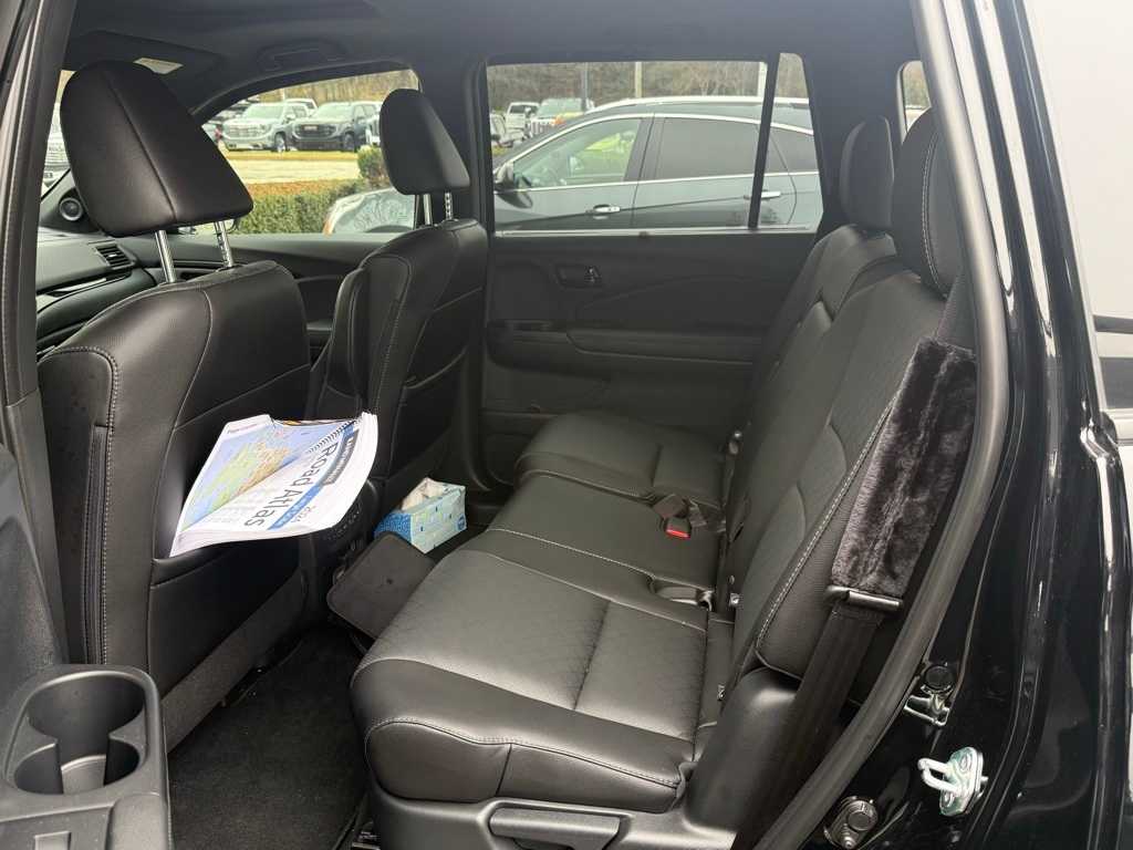 Thumbnail: 2023 Honda Passport - 6