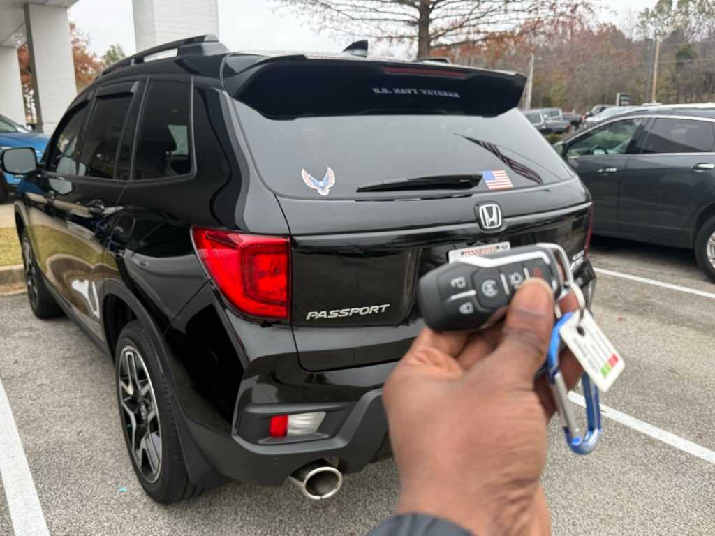 Thumbnail: 2023 Honda Passport - 9