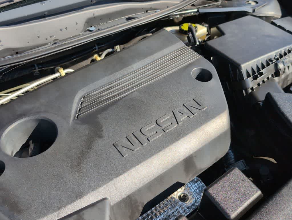 Thumbnail: 2017 Nissan Altima - 14