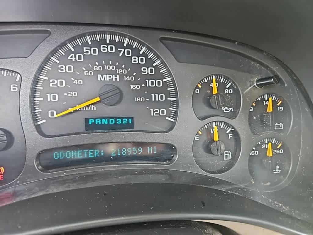 Thumbnail: 2004 GMC Yukon - 4