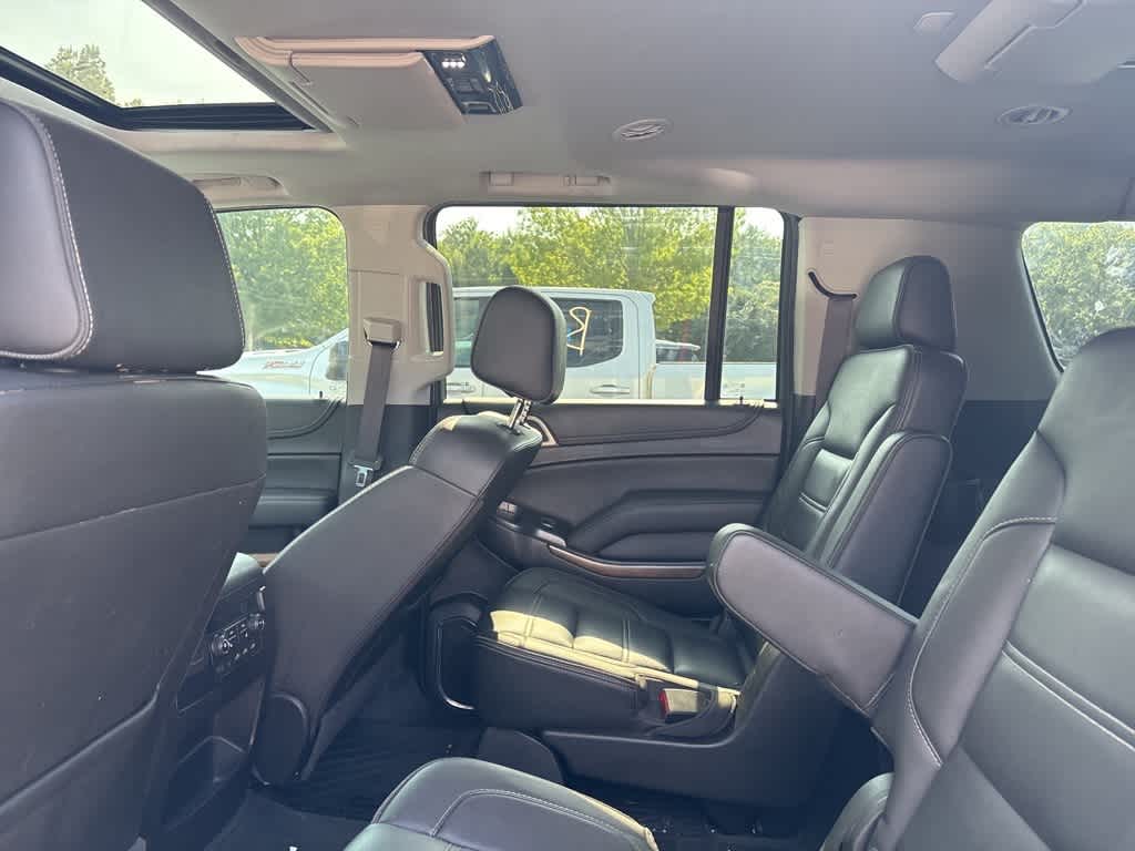 Thumbnail: 2019 GMC Yukon XL - 17