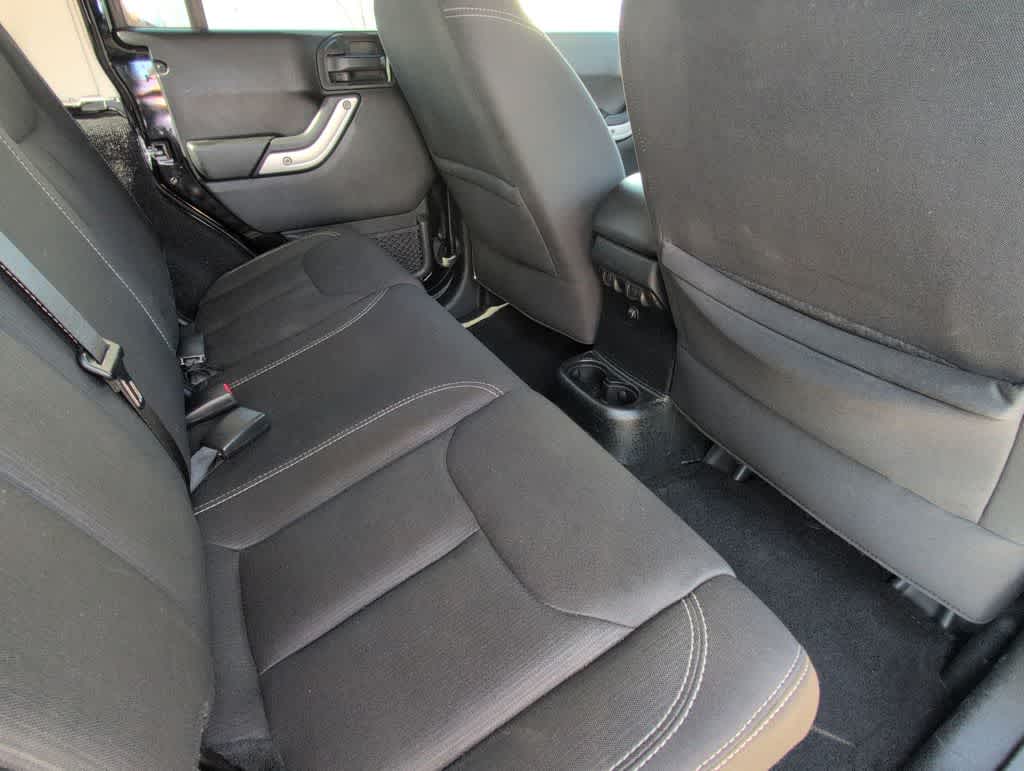 Thumbnail: 2017 Jeep Wrangler - 21