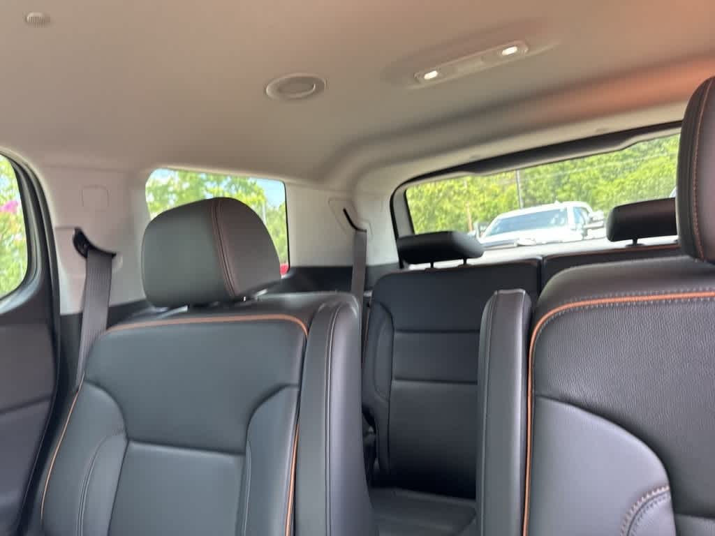Thumbnail: 2023 GMC Acadia - 6
