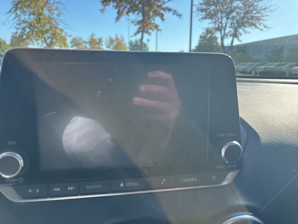 Thumbnail: 2021 Nissan Sentra - 18