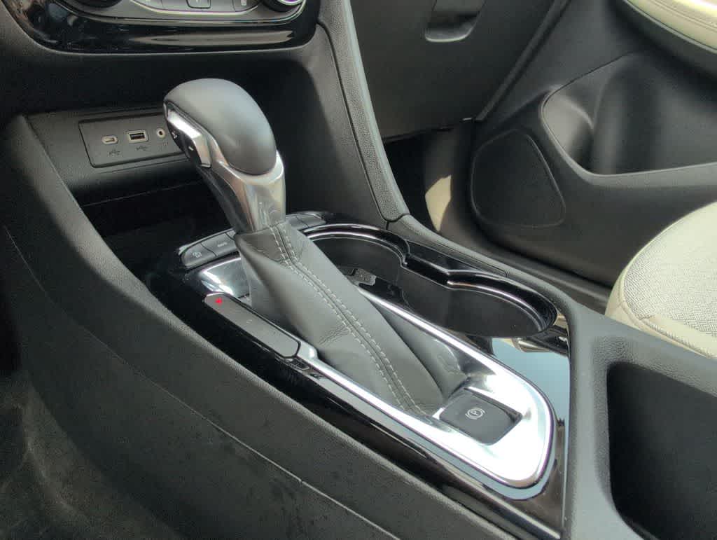 Thumbnail: 2023 Buick Encore GX - 32