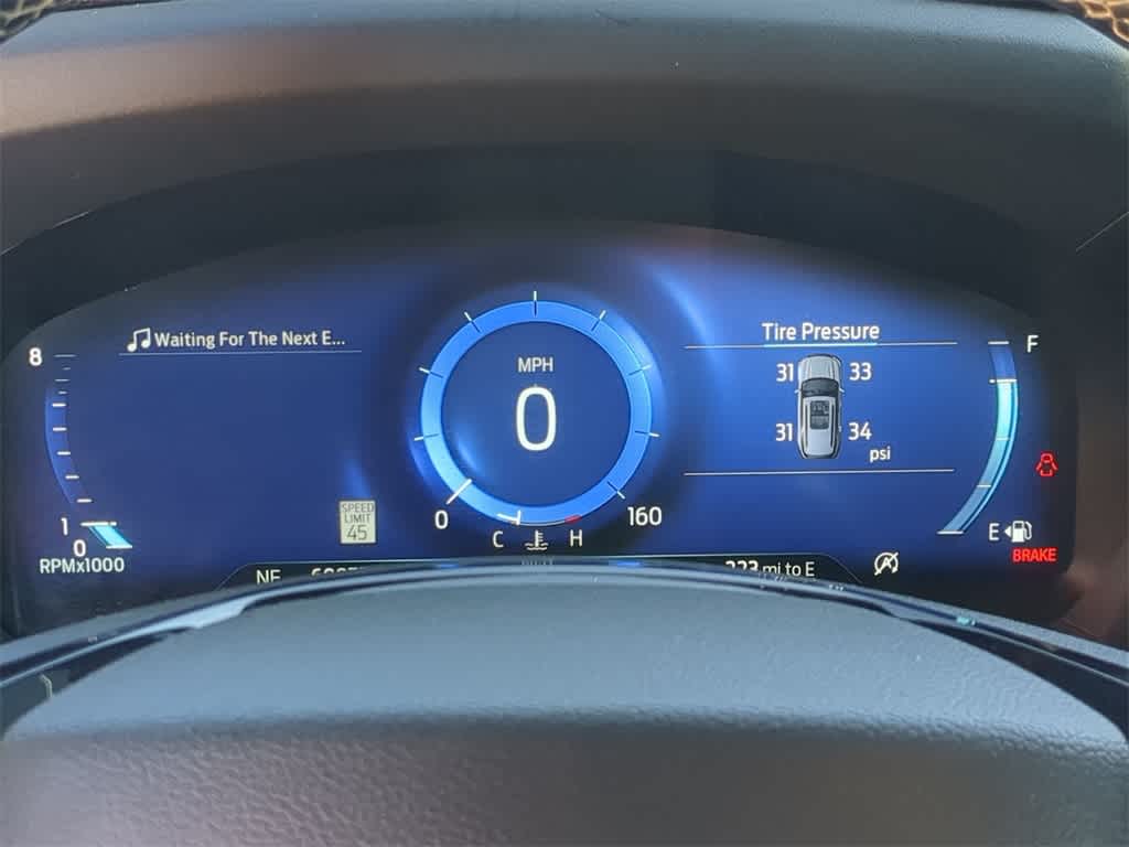 Thumbnail: 2021 Ford Explorer - 33