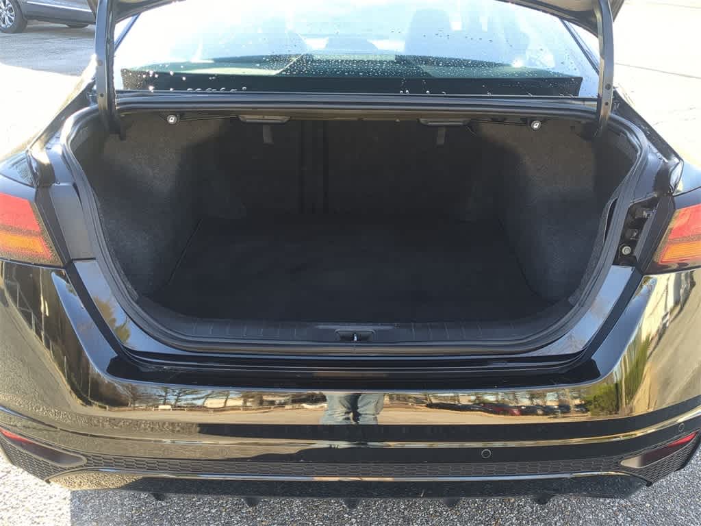 Thumbnail: 2023 Nissan Altima - 32