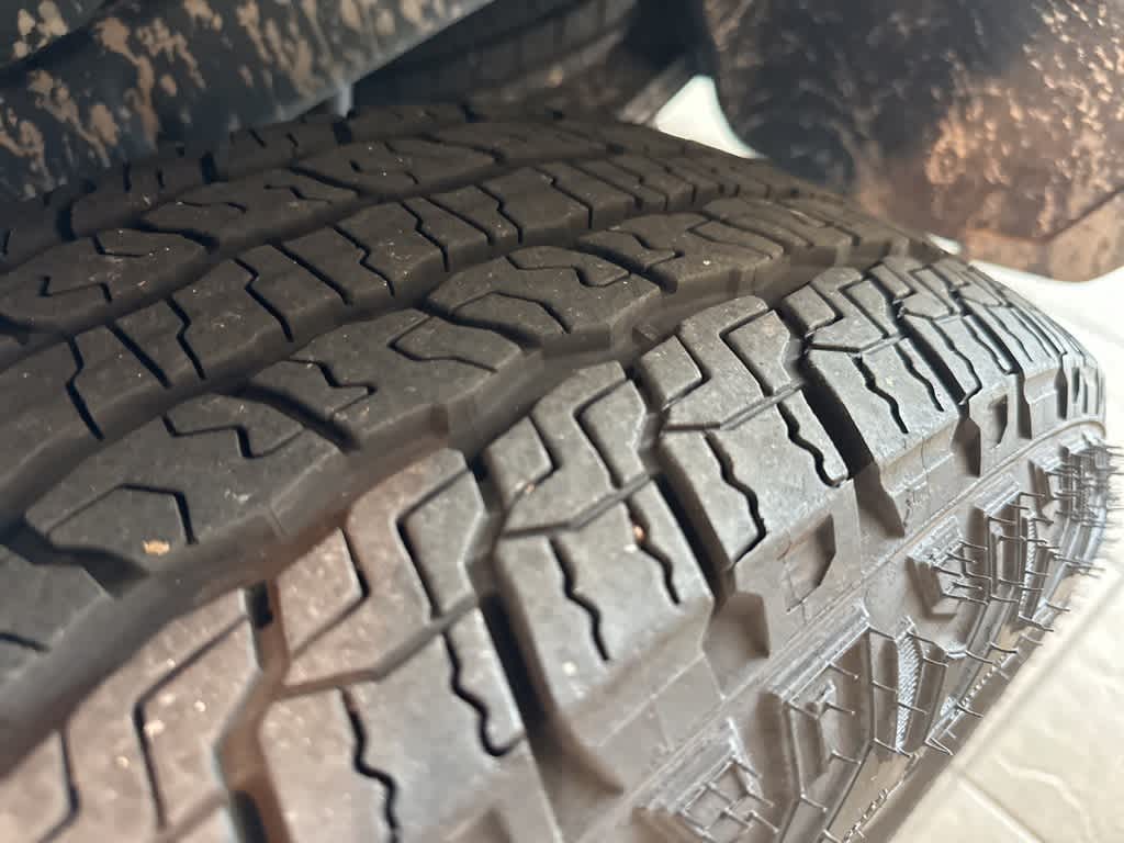 Thumbnail: 2023 GMC Canyon - 5