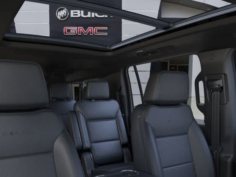 2025 GMC Yukon XL Denali 24