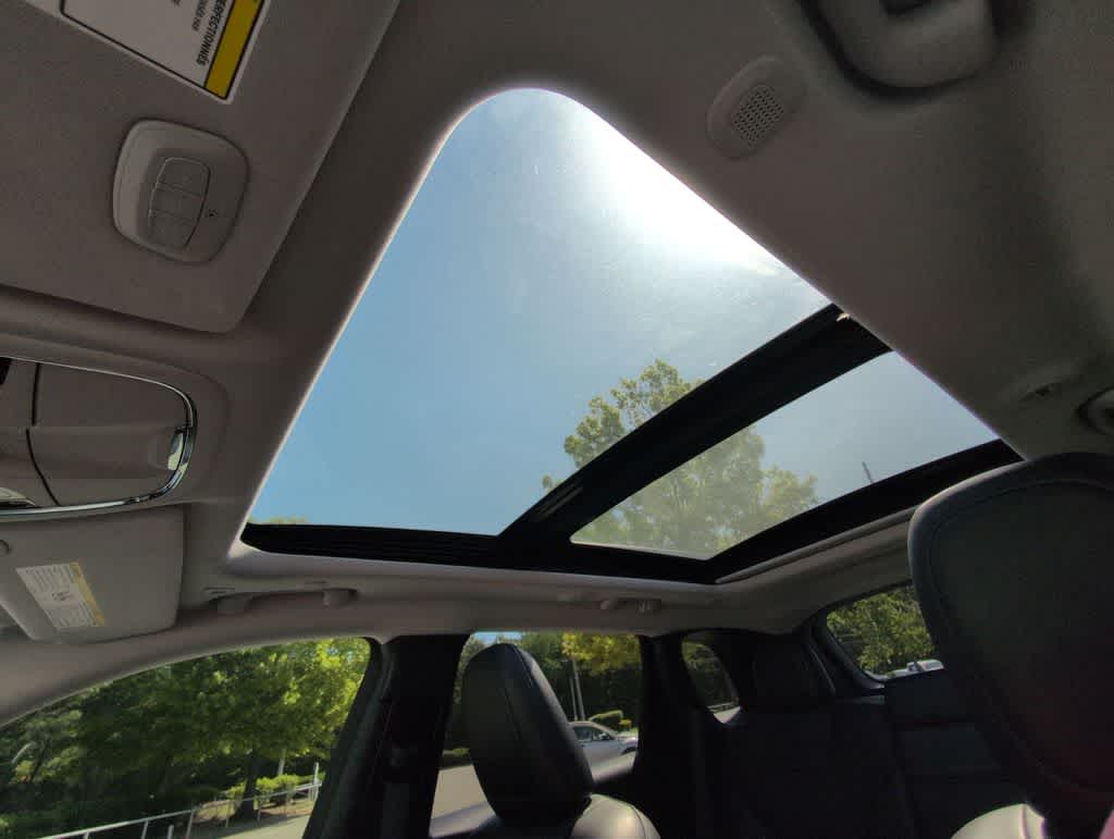 Thumbnail: 2019 Jeep Cherokee - 20