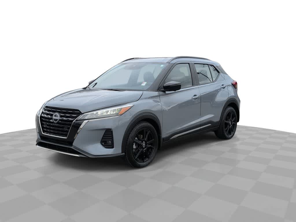 Thumbnail: 2023 Nissan Kicks - 4