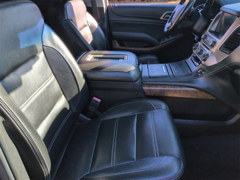 Thumbnail: 2019 GMC Yukon XL - 24