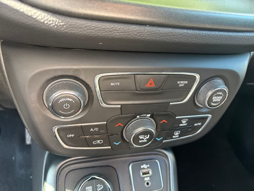Thumbnail: 2020 Jeep Compass - 8