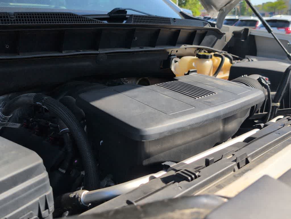 Thumbnail: 2020 Chevrolet Silverado 1500 - 15
