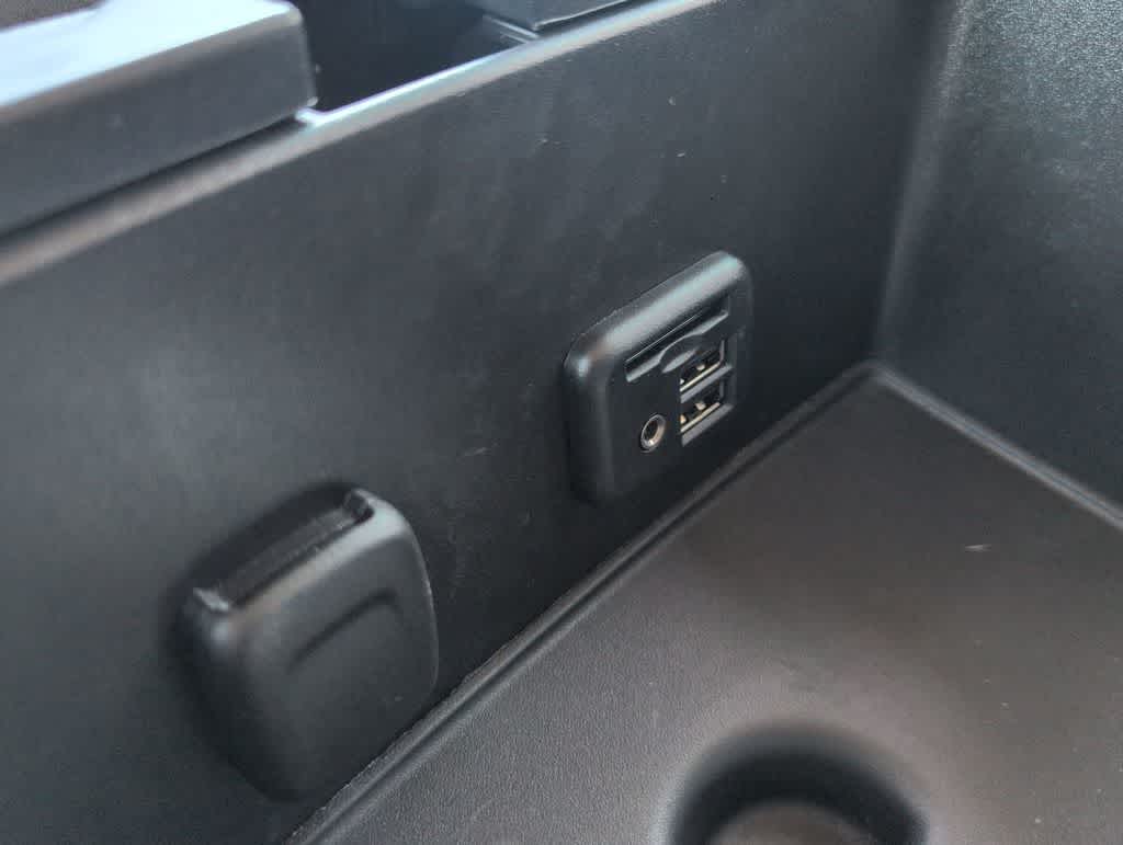 Thumbnail: 2014 Chevrolet Silverado 1500 - 31