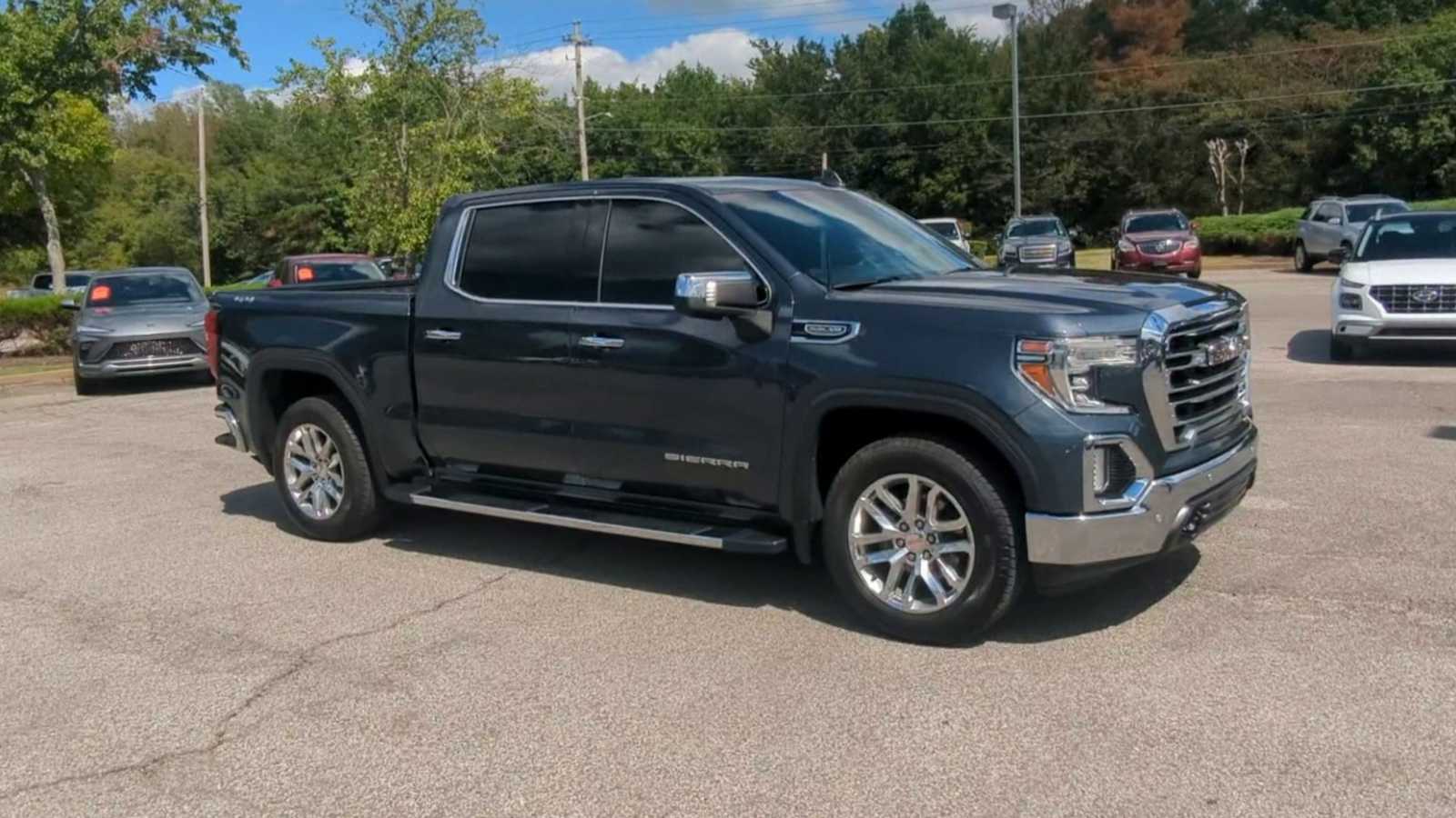 2020 GMC Sierra 1500 SLT 2