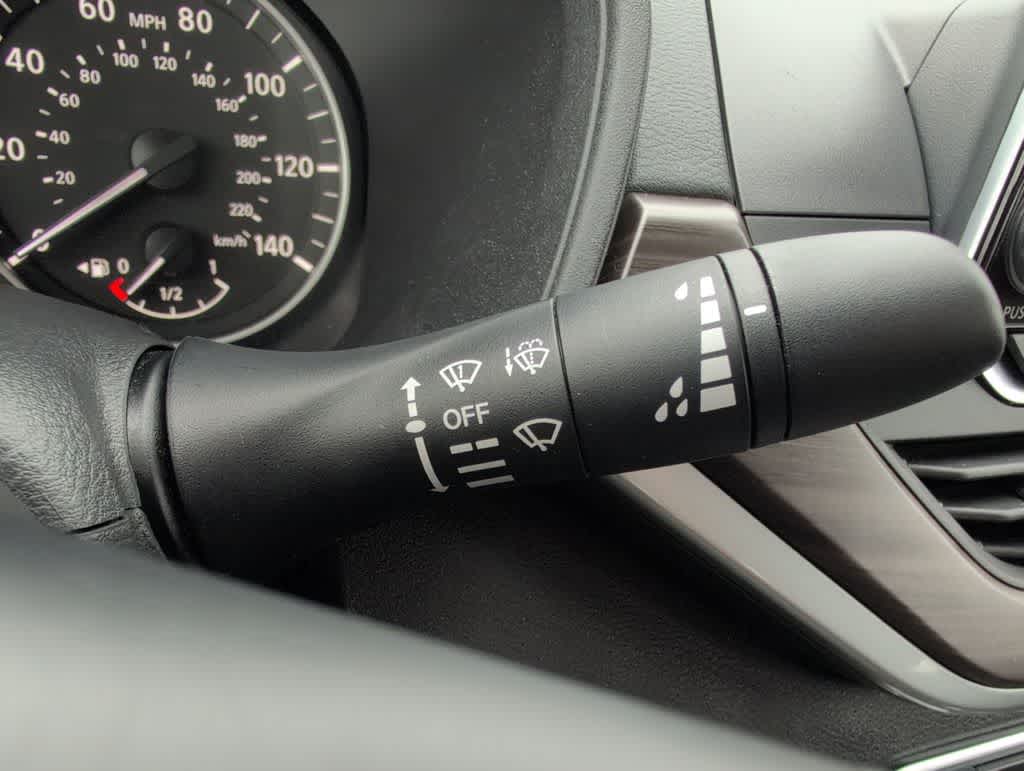 Thumbnail: 2023 Nissan Altima - 25