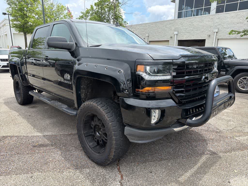 Thumbnail: 2017 Chevrolet Silverado 1500 - 3