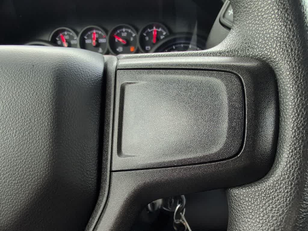 Thumbnail: 2020 Chevrolet Silverado 1500 - 24