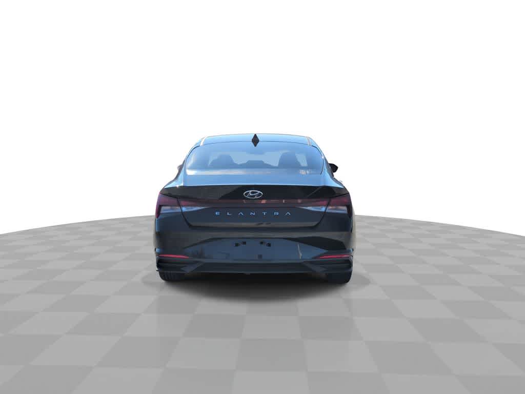 Thumbnail: 2022 Hyundai Elantra - 7
