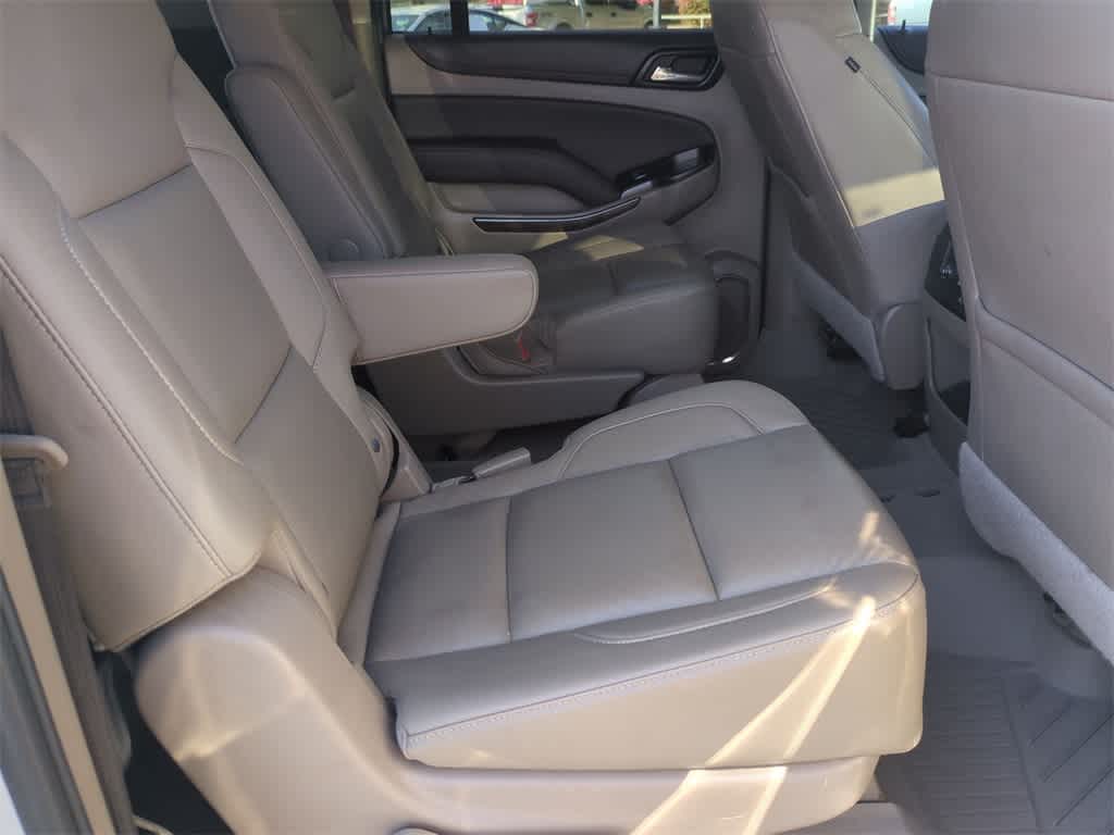 Thumbnail: 2018 Chevrolet Suburban - 21