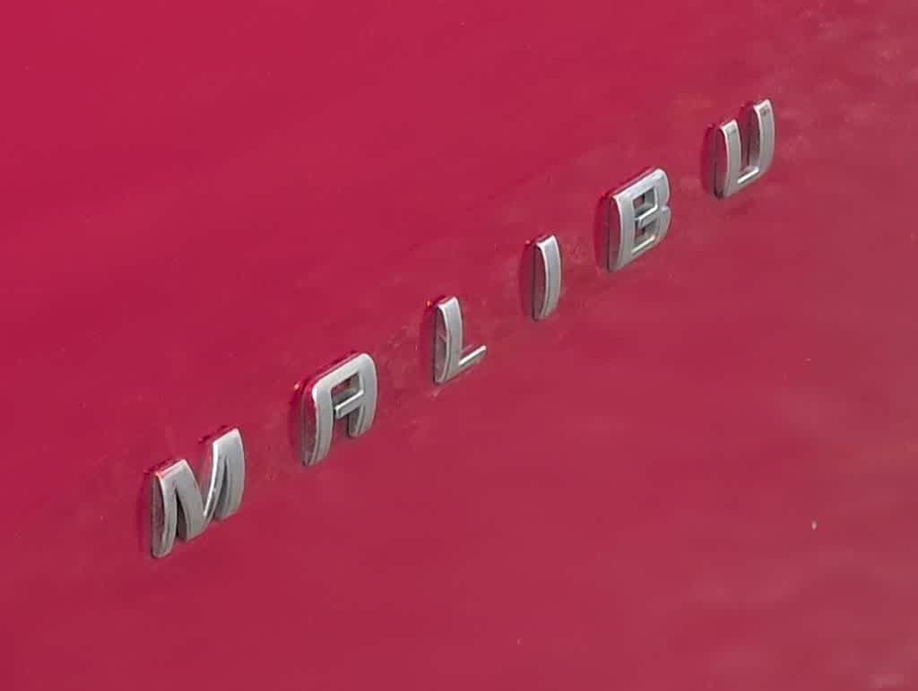 Thumbnail: 2016 Chevrolet Malibu - 12