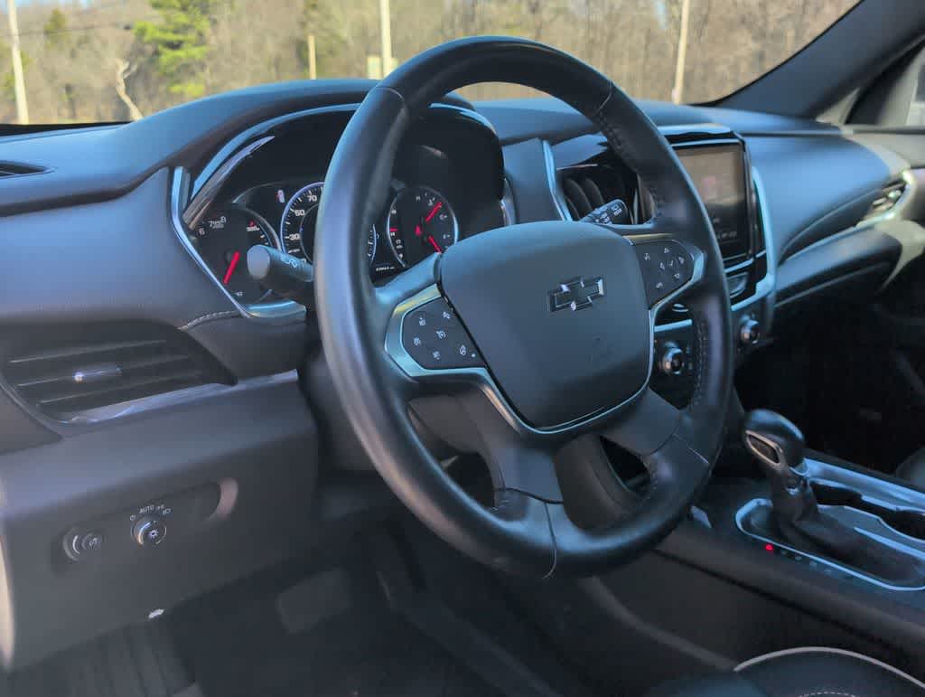 Thumbnail: 2022 Chevrolet Traverse - 10