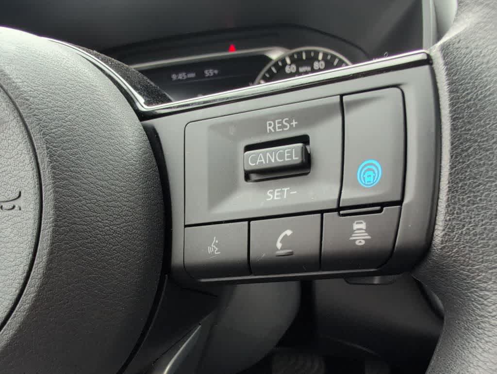 Thumbnail: 2023 Nissan Rogue - 24