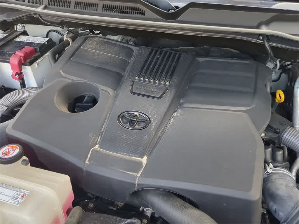 Thumbnail: 2022 Toyota Tundra - 15