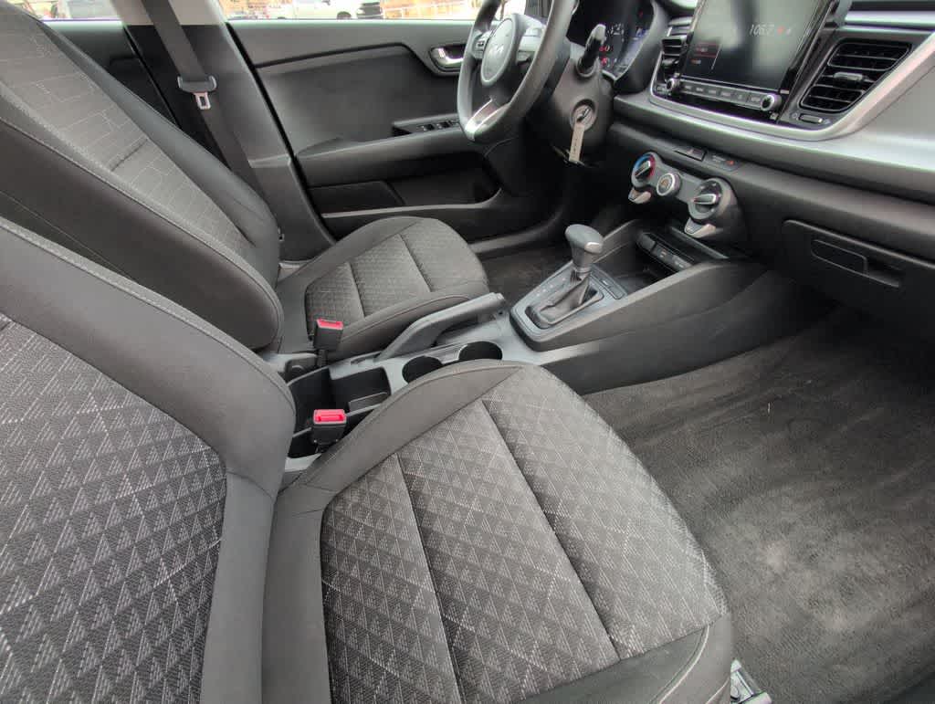 Thumbnail: 2023 Kia Rio - 21