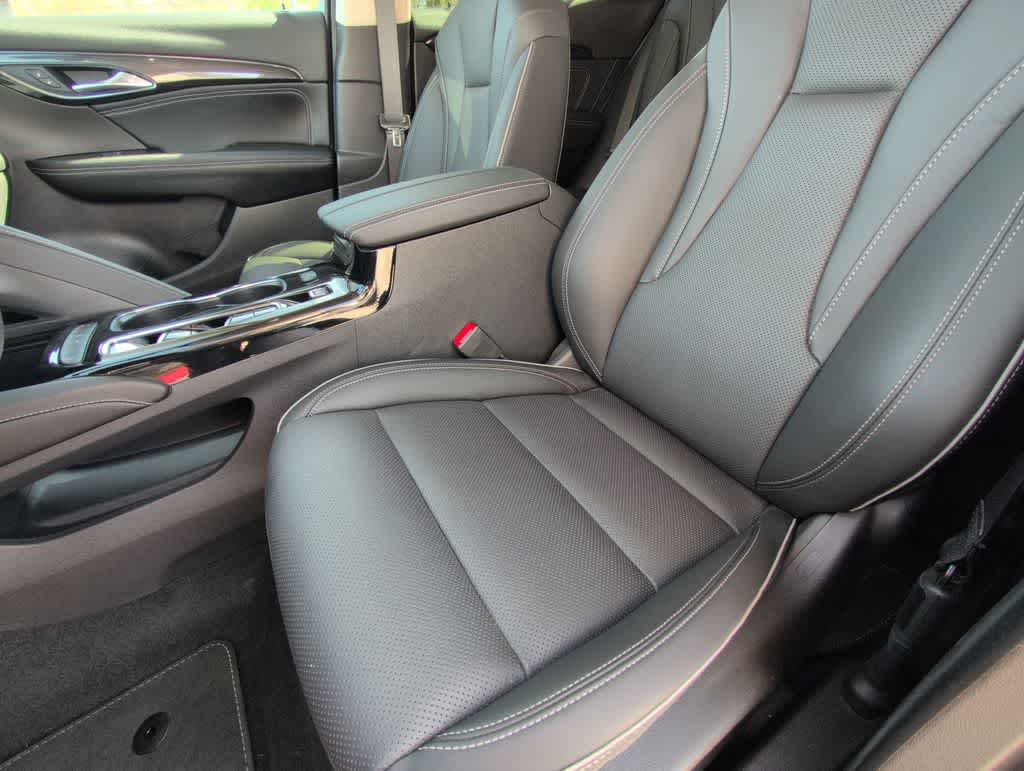 Thumbnail: 2023 Buick Envision - 16