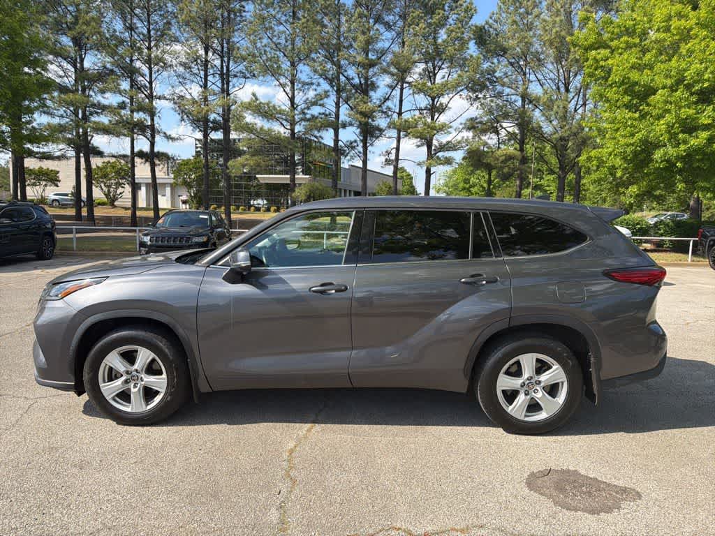 Thumbnail: 2021 Toyota Highlander - 3