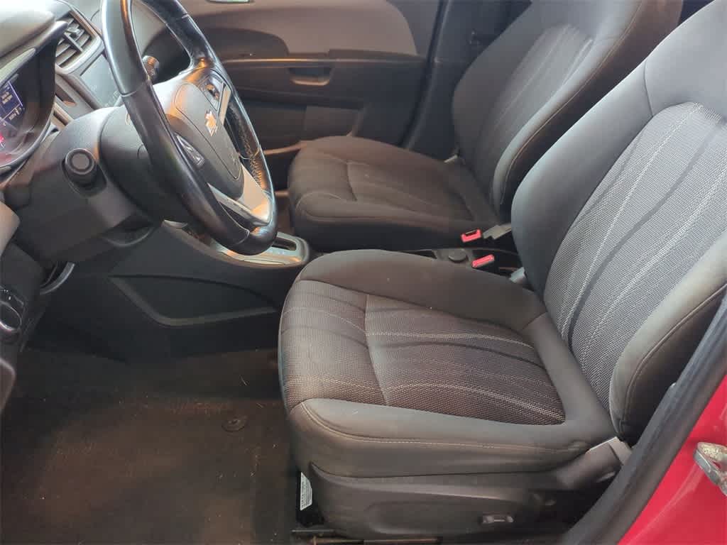 Thumbnail: 2017 Chevrolet Sonic - 16