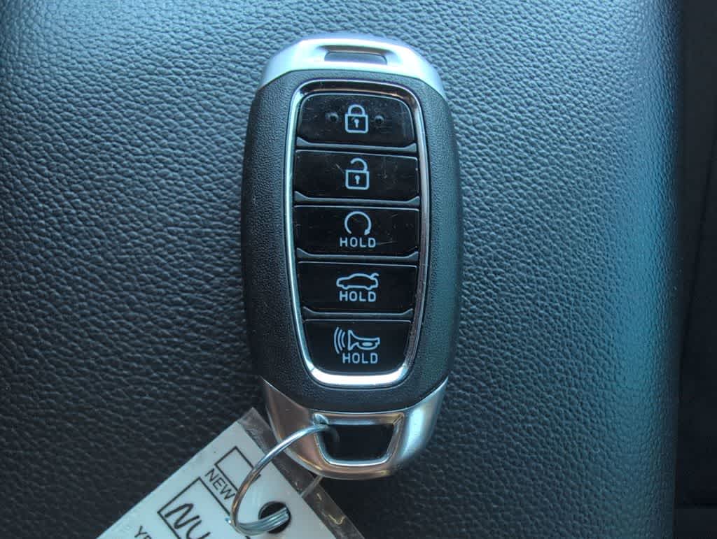 Thumbnail: 2022 Hyundai Elantra - 34