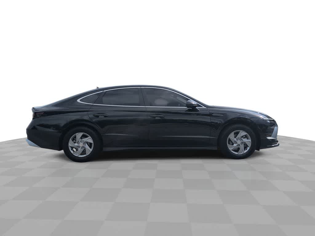 Thumbnail: 2025 Hyundai Sonata - 9
