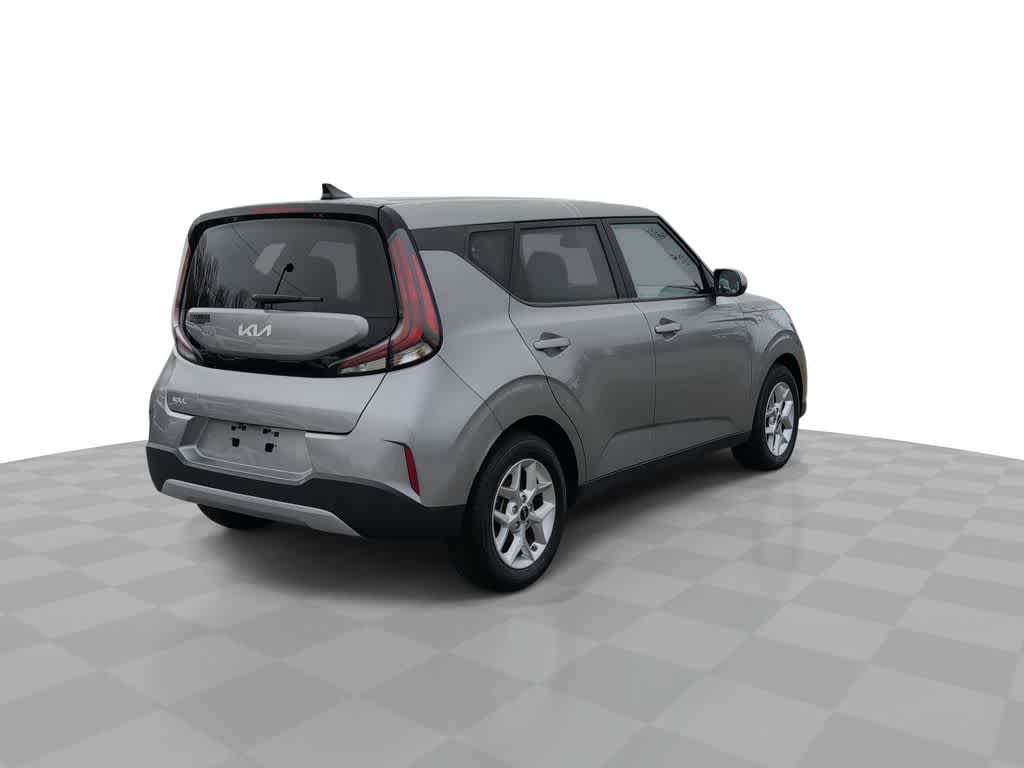 Thumbnail: 2023 Kia Soul - 8