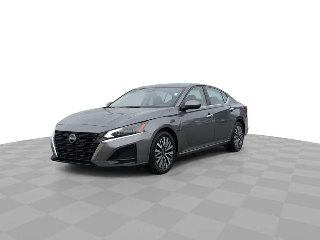 Thumbnail: 2023 Nissan Altima - 4