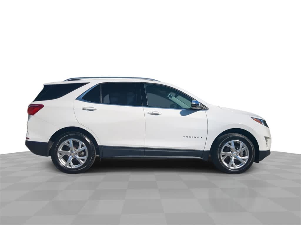 Thumbnail: 2021 Chevrolet Equinox - 9
